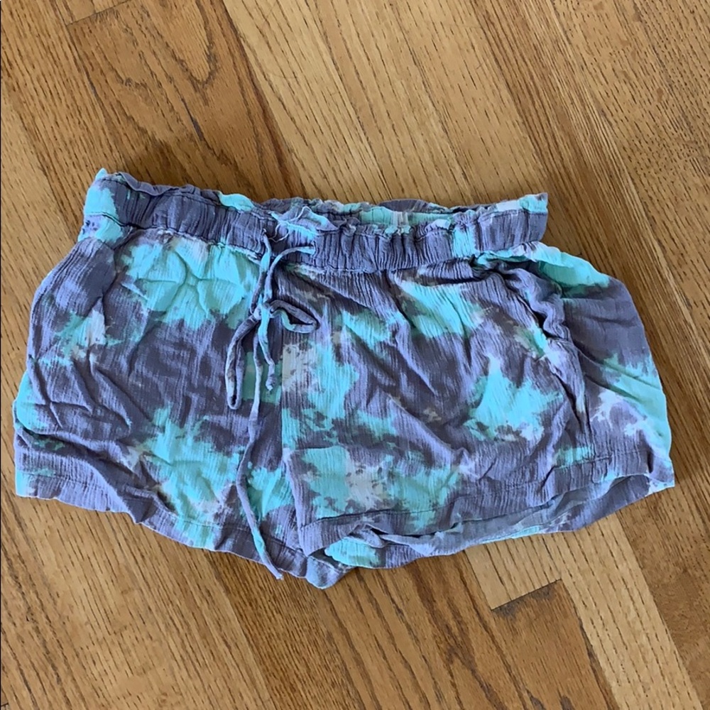 Splendid tie dye shorts